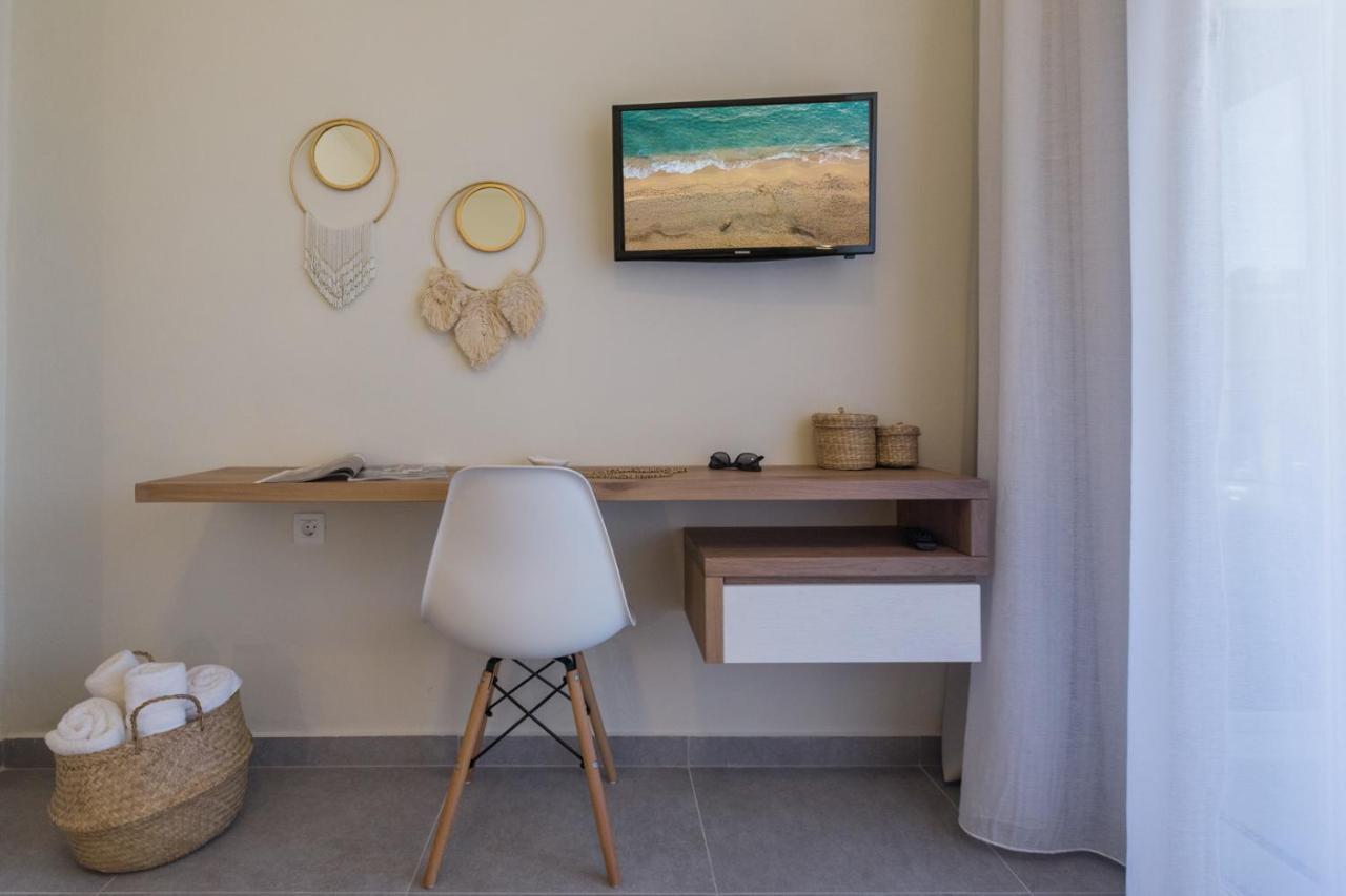 Anemelia Luxury Apartments Аргостолион Екстериор снимка