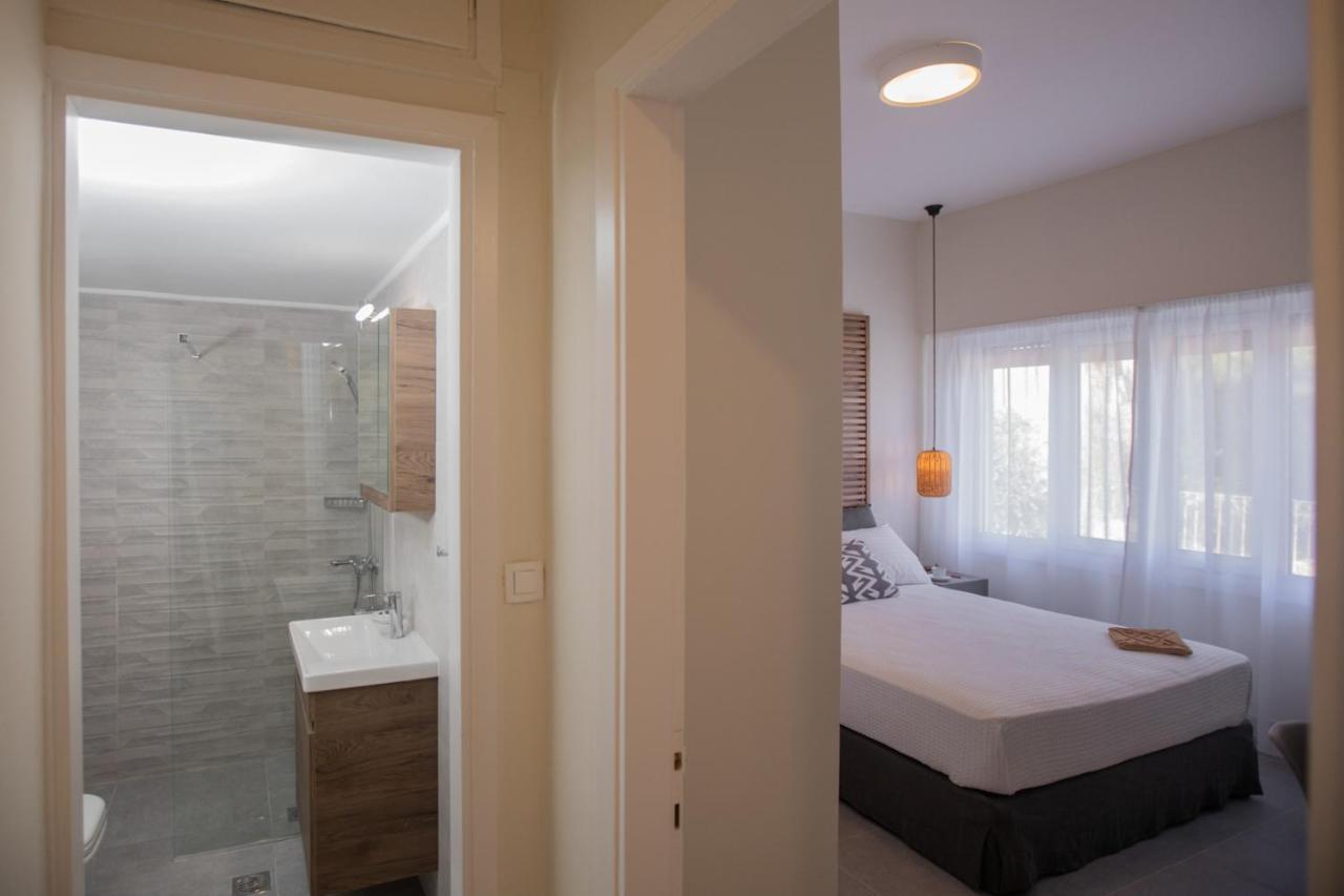 Anemelia Luxury Apartments Аргостолион Екстериор снимка