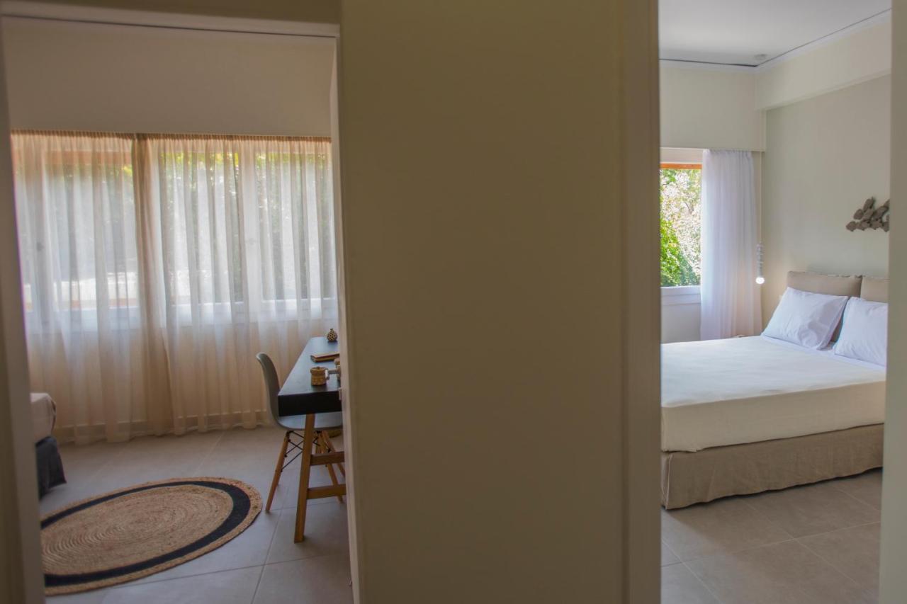 Anemelia Luxury Apartments Аргостолион Екстериор снимка