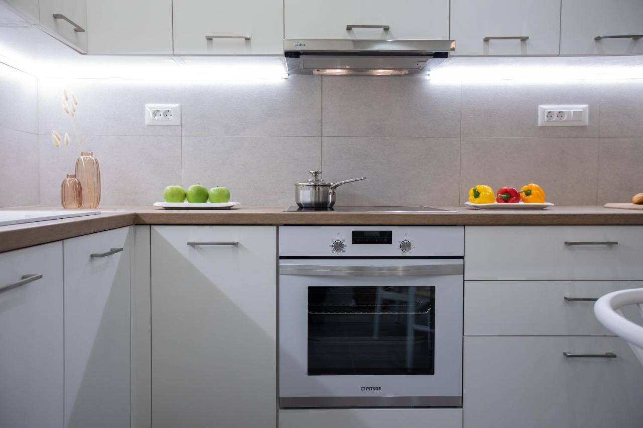 Anemelia Luxury Apartments Аргостолион Екстериор снимка
